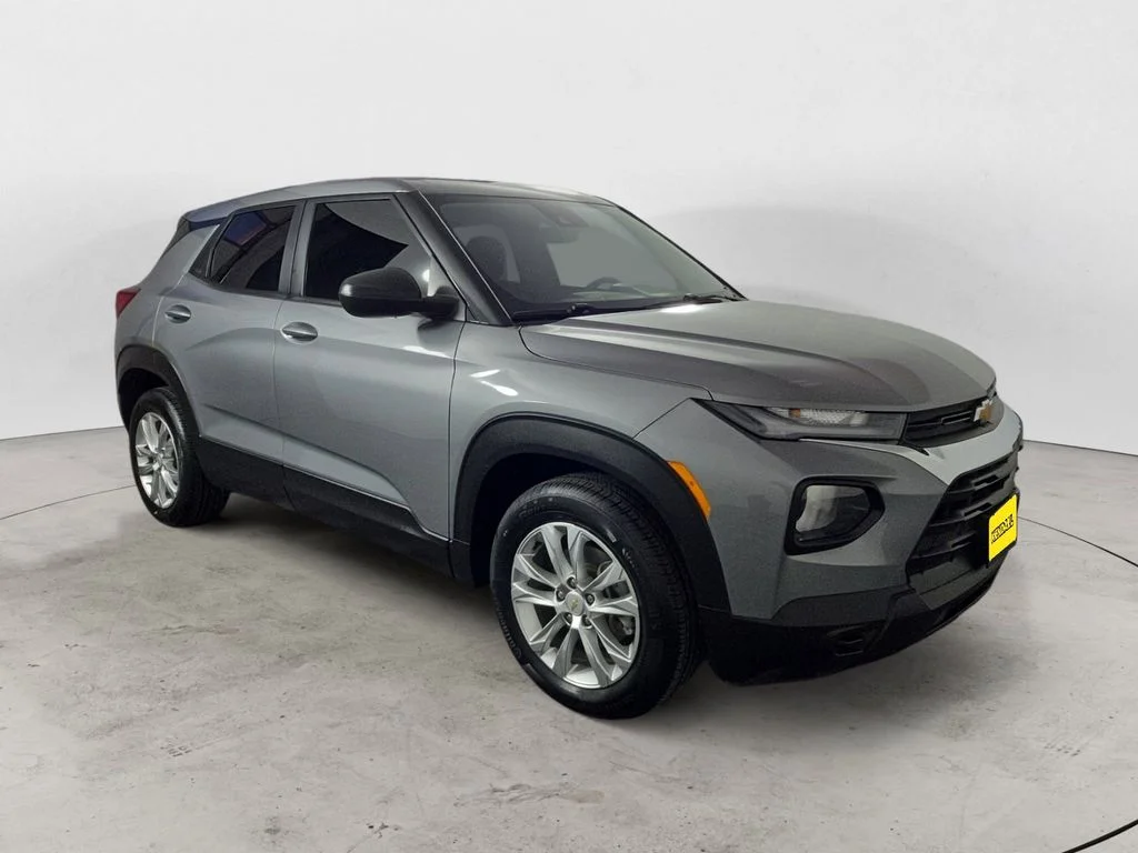Used 2023 Gray Chevrolet LS image 7