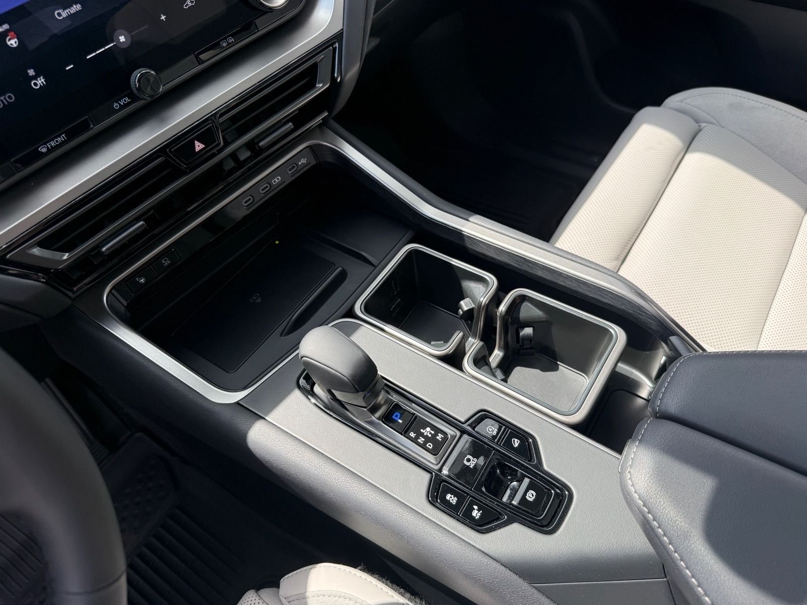 Used 2026 Beige Lexus 350 Luxury image 22