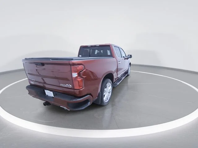 Used 2025 Red Chevrolet High Country image 8