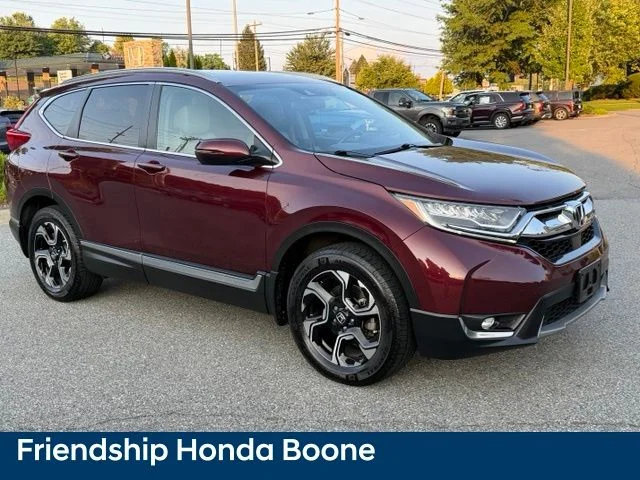 Used 2018 Red Honda Touring image 3