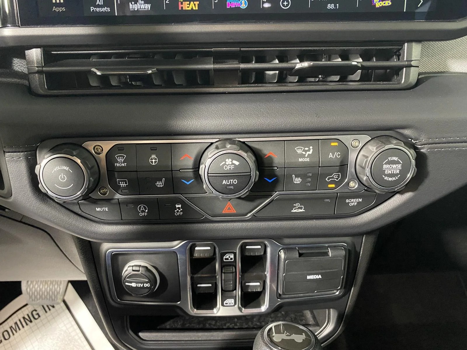 Used 2026 Black Jeep Sahara image 17