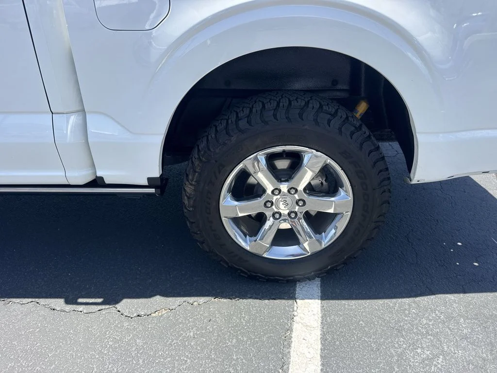 Used 2022 White Ford King Ranch image 34
