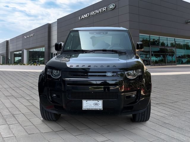 Certified Used 2025 Santorini Black Metallic Land Rover X-Dynamic SE image 8