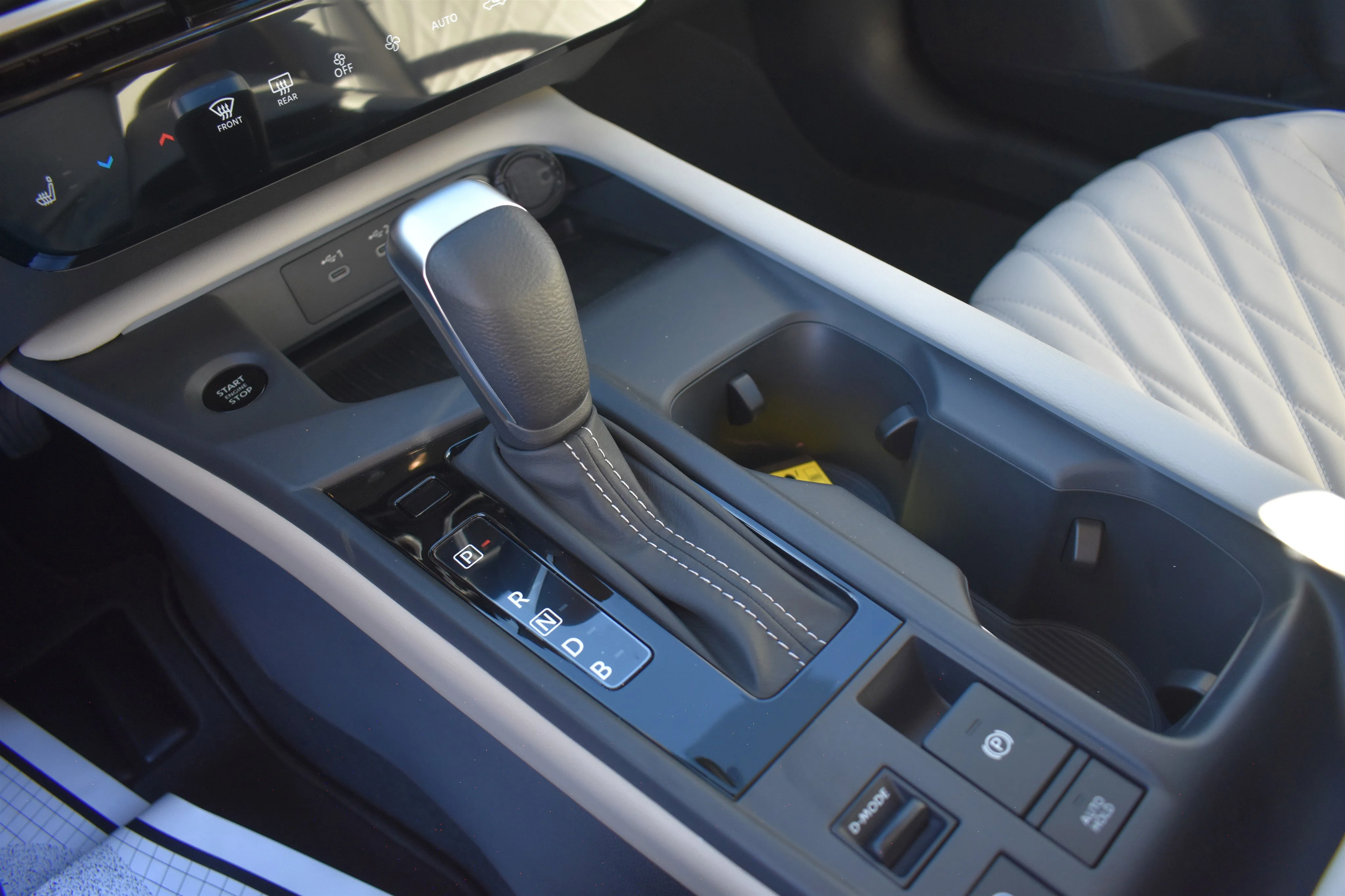 New 2026 Aspen White Tricoat Nissan SL image 27