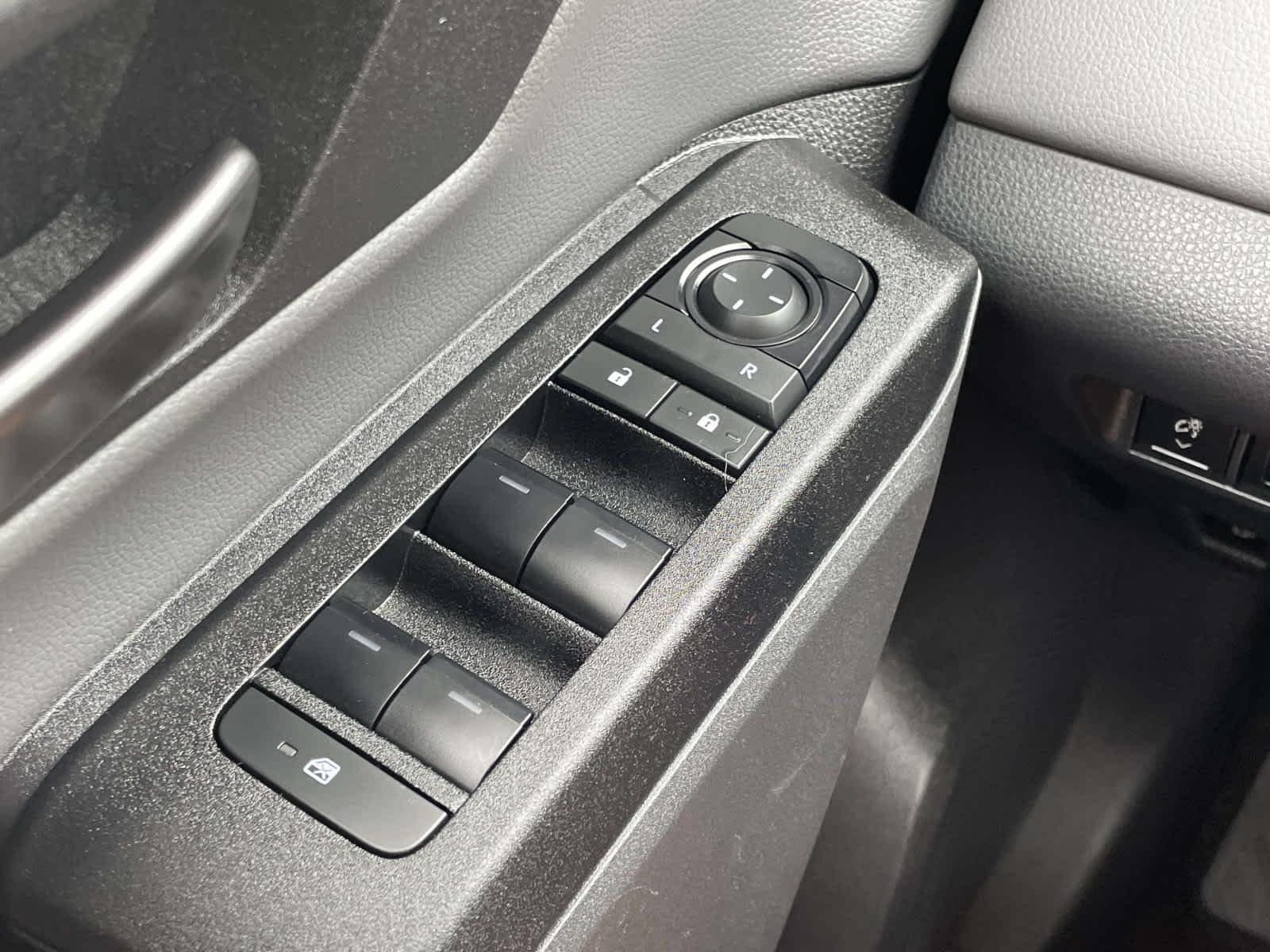 Used 2026 Wind Chill Pearl Toyota XLE Premium image 46
