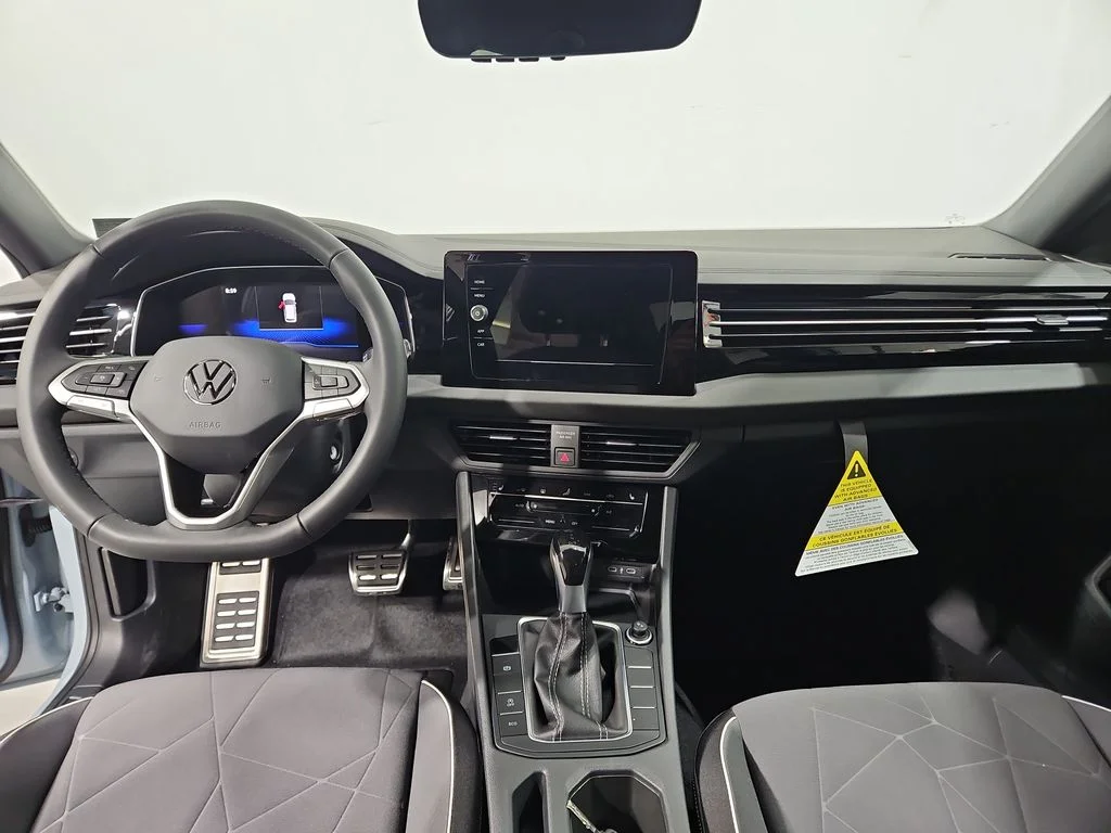 2026 Volkswagen Jetta Sport - Photo 17