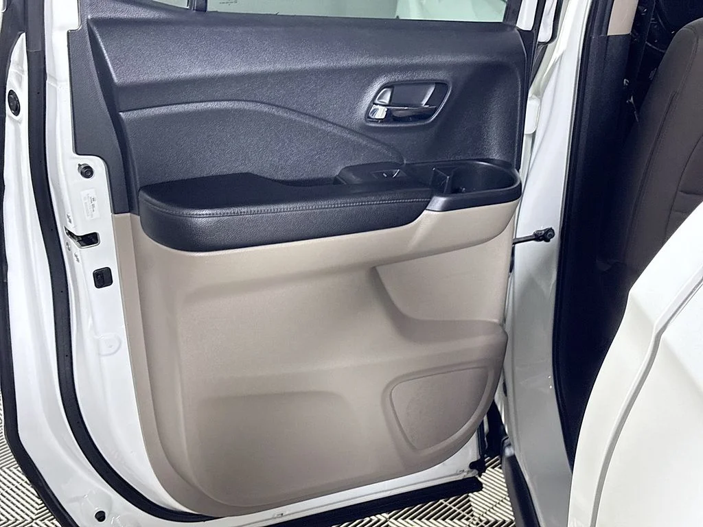 Used 2019 White Honda RTL-E image 20