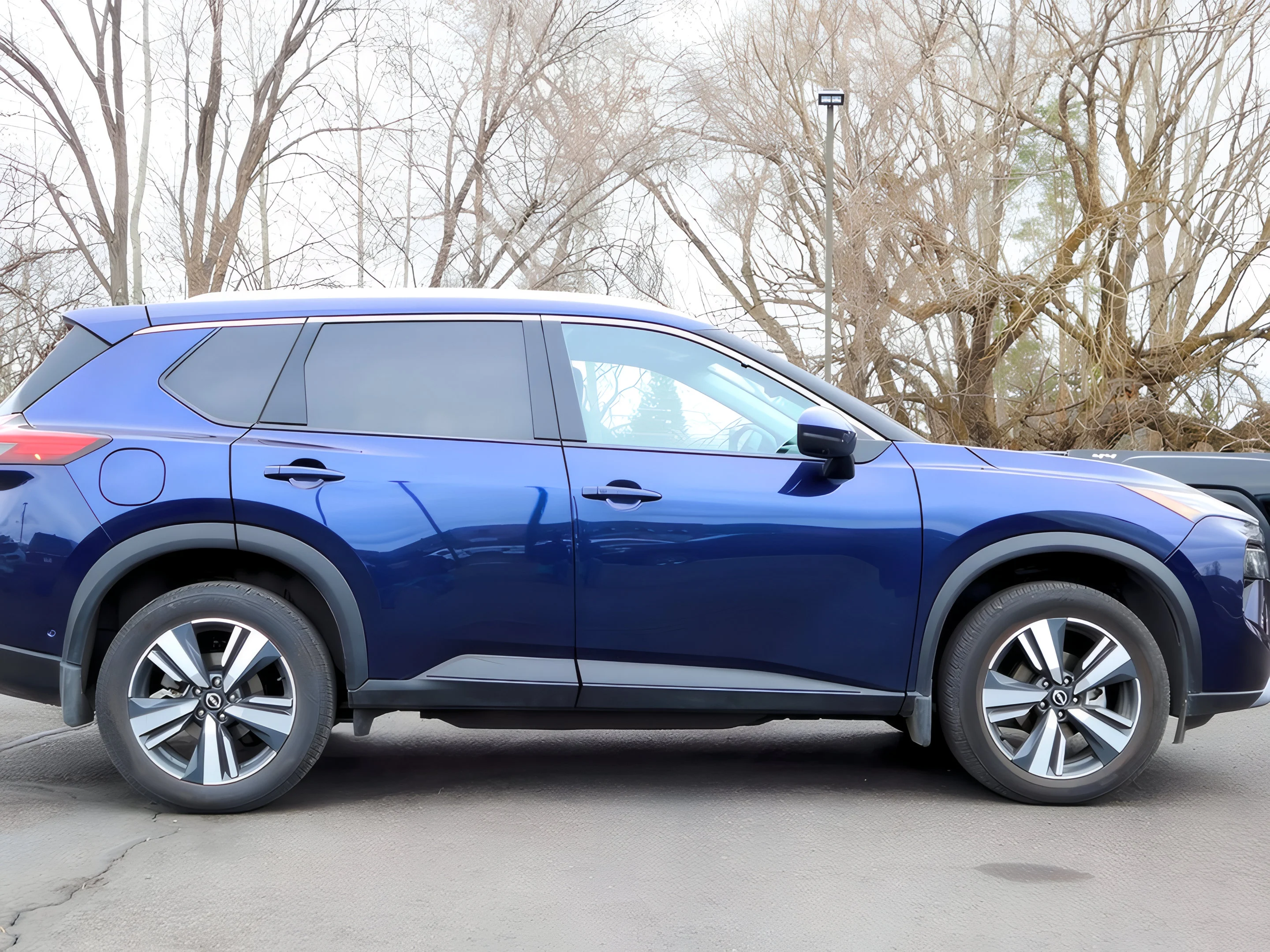 2025 Nissan Rogue SL - Photo 8