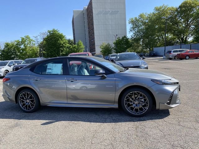 New 2026 Heavy Metal with Midnight Black Metallic roof Toyota XSE image 2