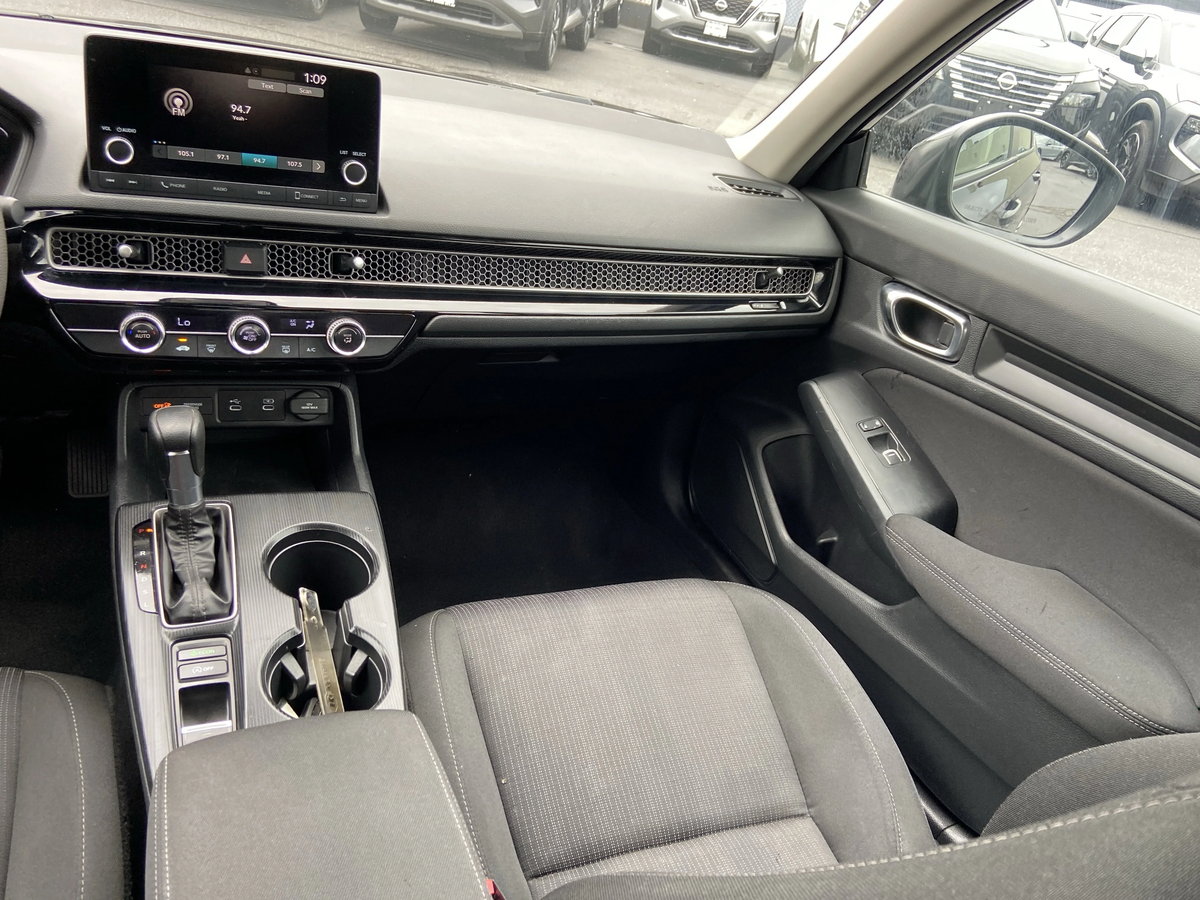 2025 Honda Civic LX - Photo 14