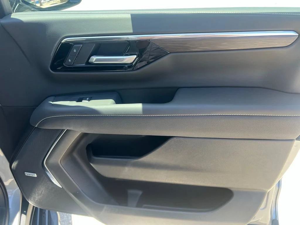 New 2026 Sterling Gray Metallic Chevrolet Premier image 28