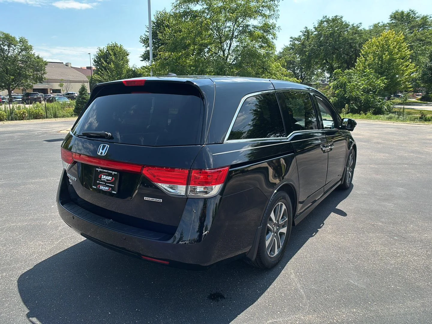 Used 2016 Crystal Black Pearl Honda Touring image 10