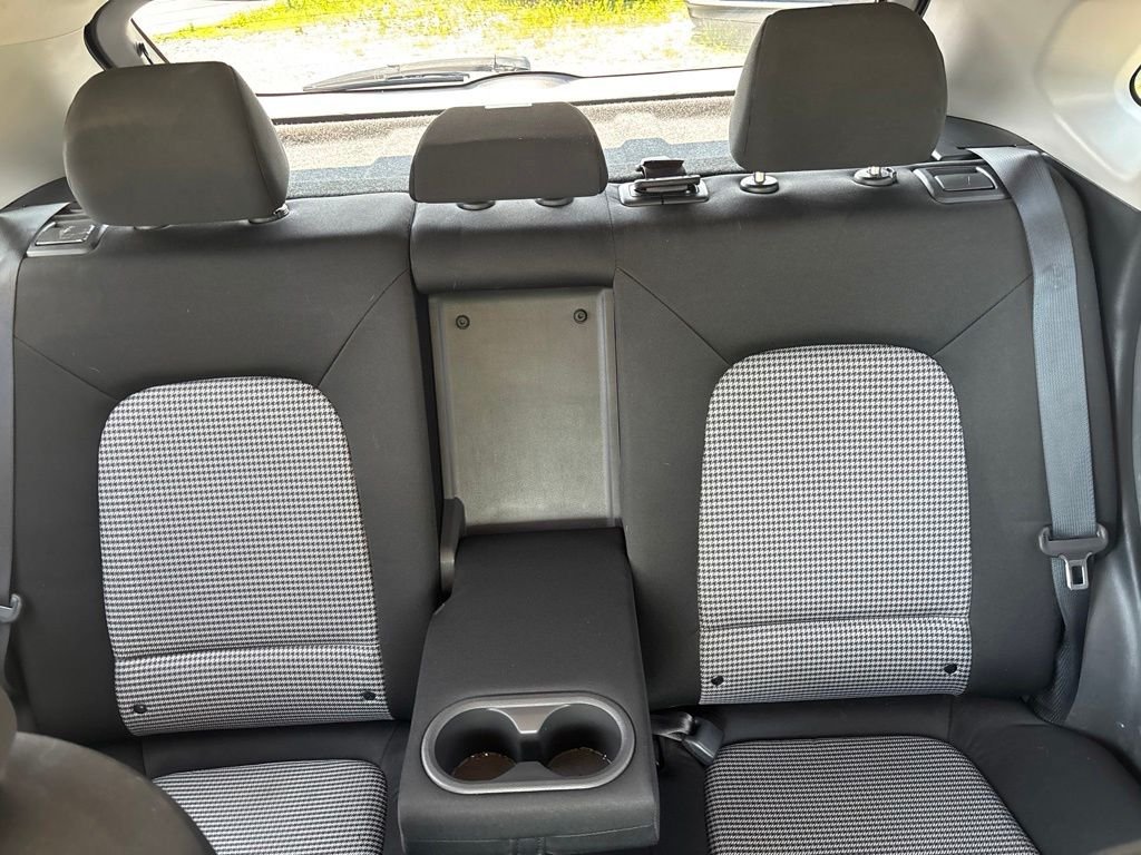 Used 2020 White Hyundai SEL image 19