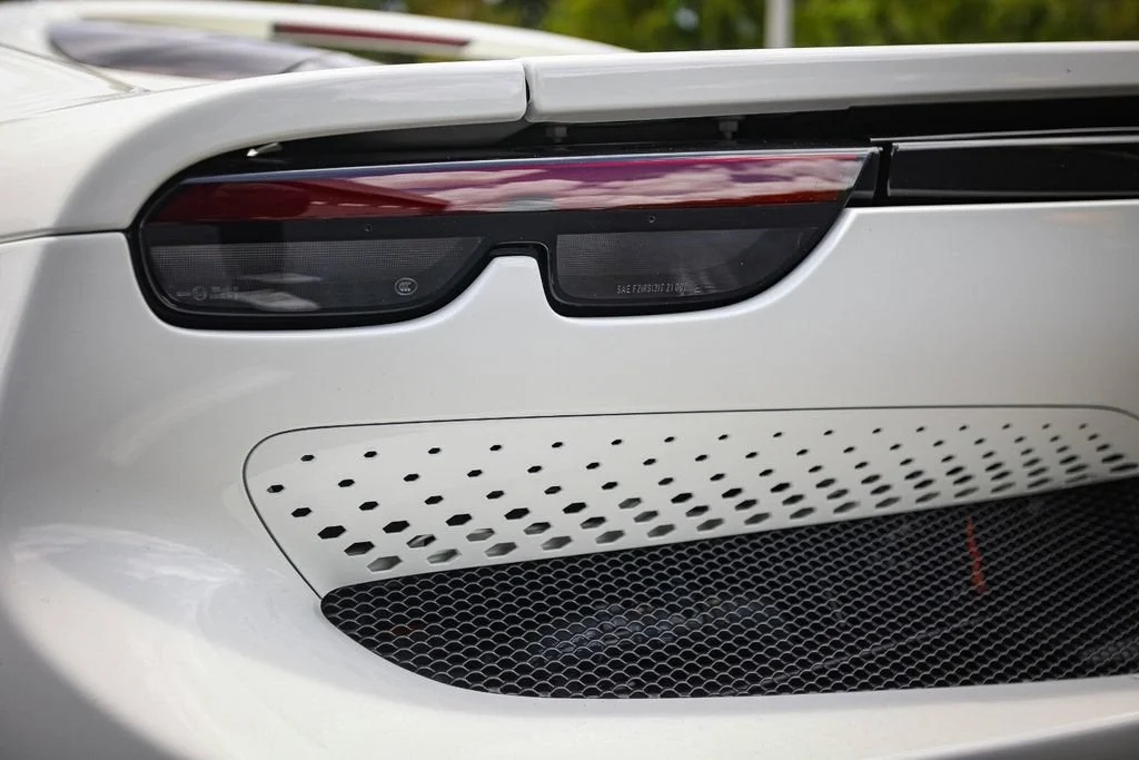 2025 Ferrari 296 Base - Photo 18