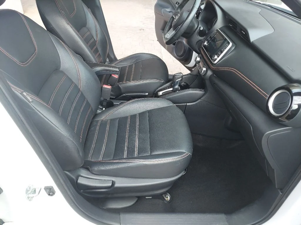 Certified Used 2020 White Nissan SR image 27