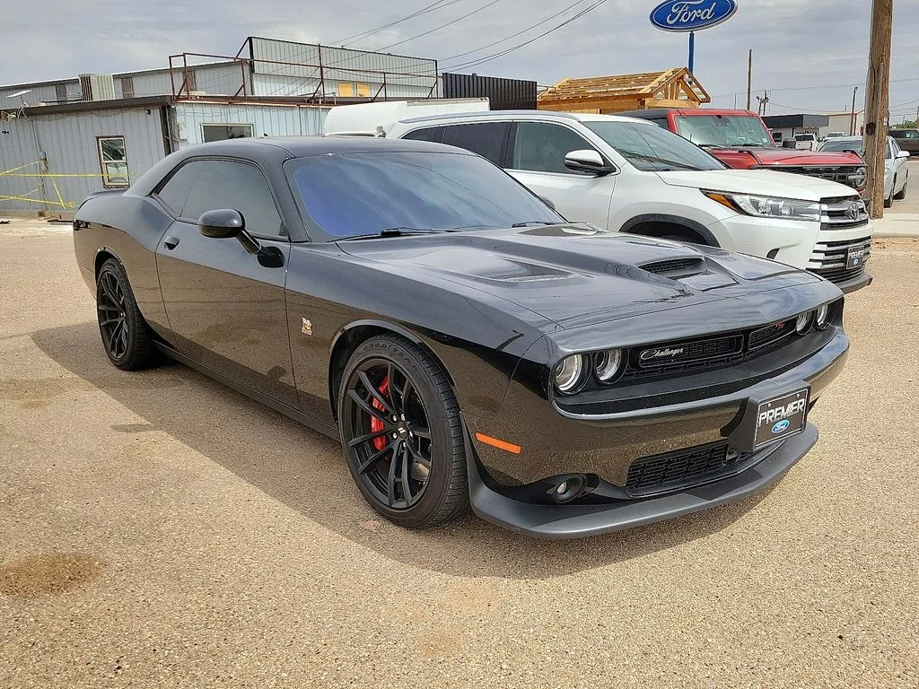 2023 Dodge Challenger R/T Scat Pack's photo