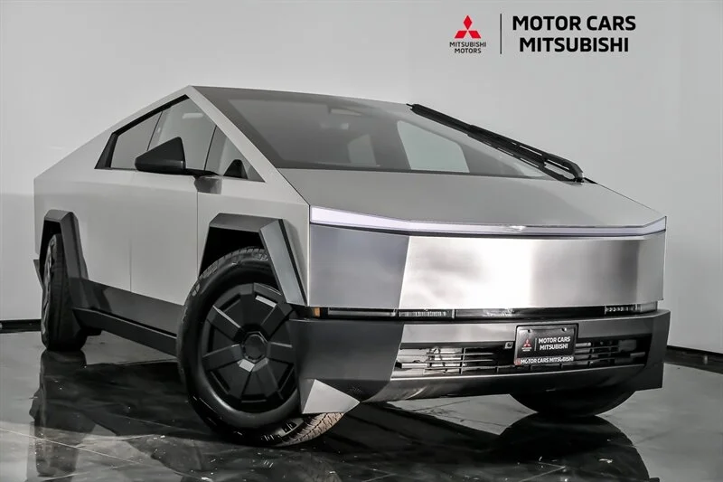 2024 Tesla Cybertruck All-Wheel Drive's photo
