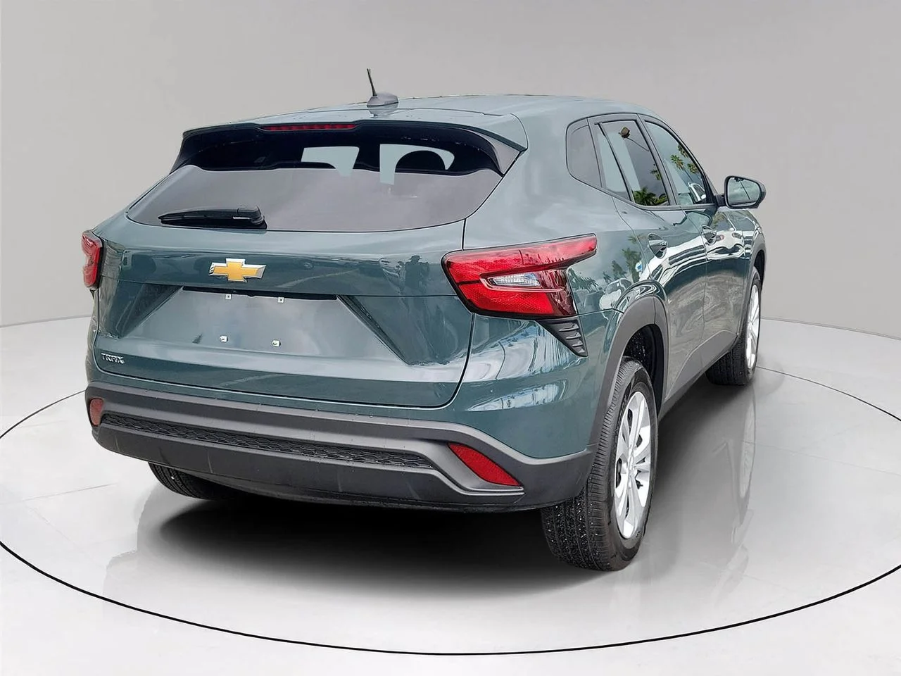 Used 2025 Gray Chevrolet LS image 6