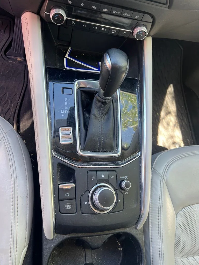 Used 2019 White Mazda Grand Touring Reserve image 26