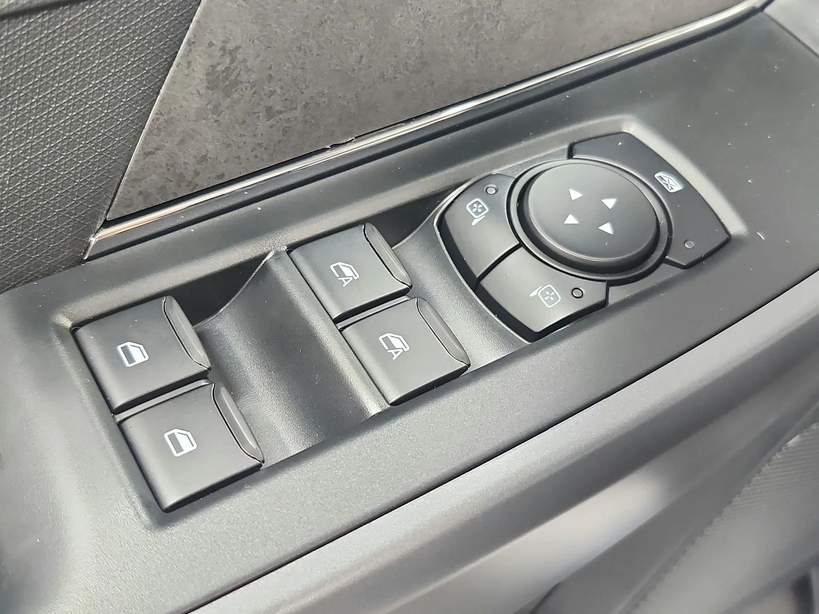 New 2026 Oxford White Ford XLT image 38