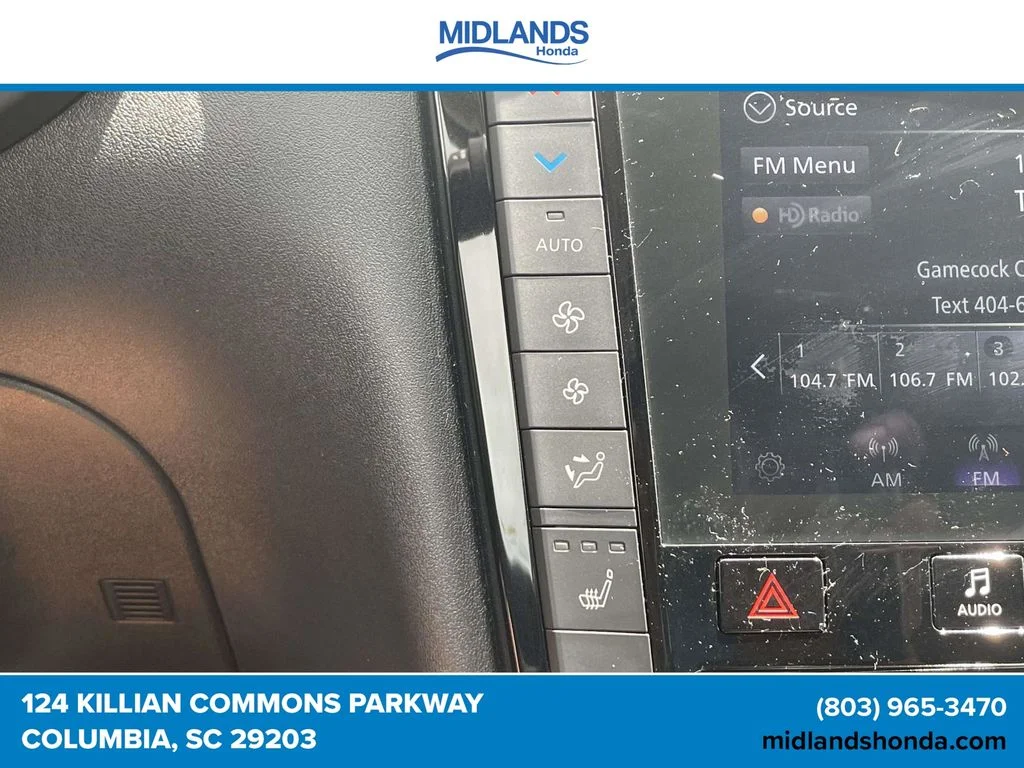 Used 2023 Graphite Shadow INFINITI LUXE image 29