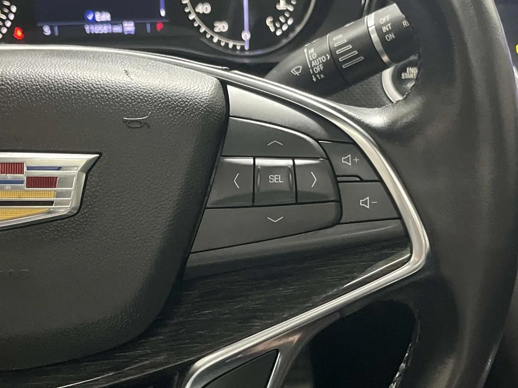 Used 2020 RADIANT SILVER METALLIC Cadillac Premium Luxury AWD image 19