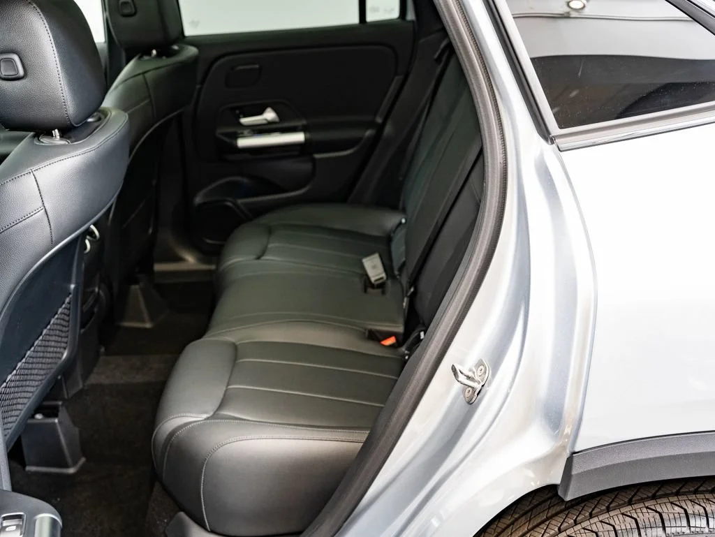 New 2026 Cirrus Silver Metallic Mercedes-Benz GLA 250 image 43