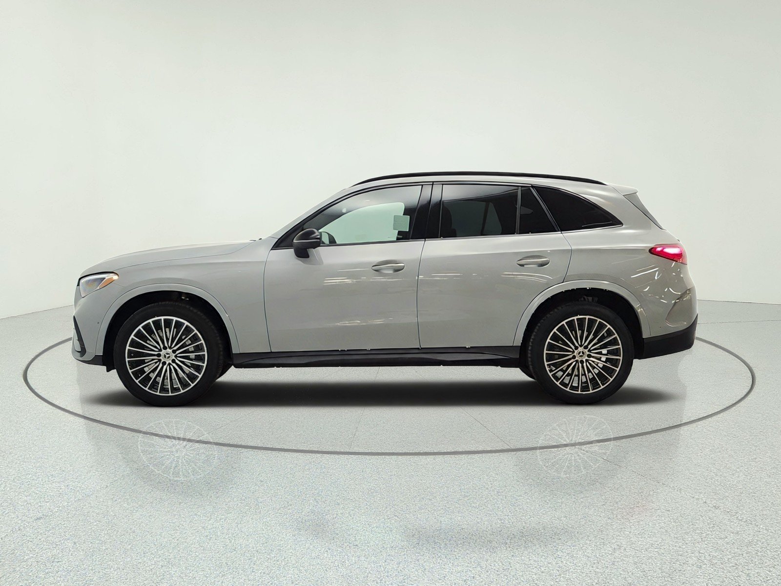 New 2027 MANUFAKTUR Alpine Grey Mercedes-Benz GLC 300 SUV image 8