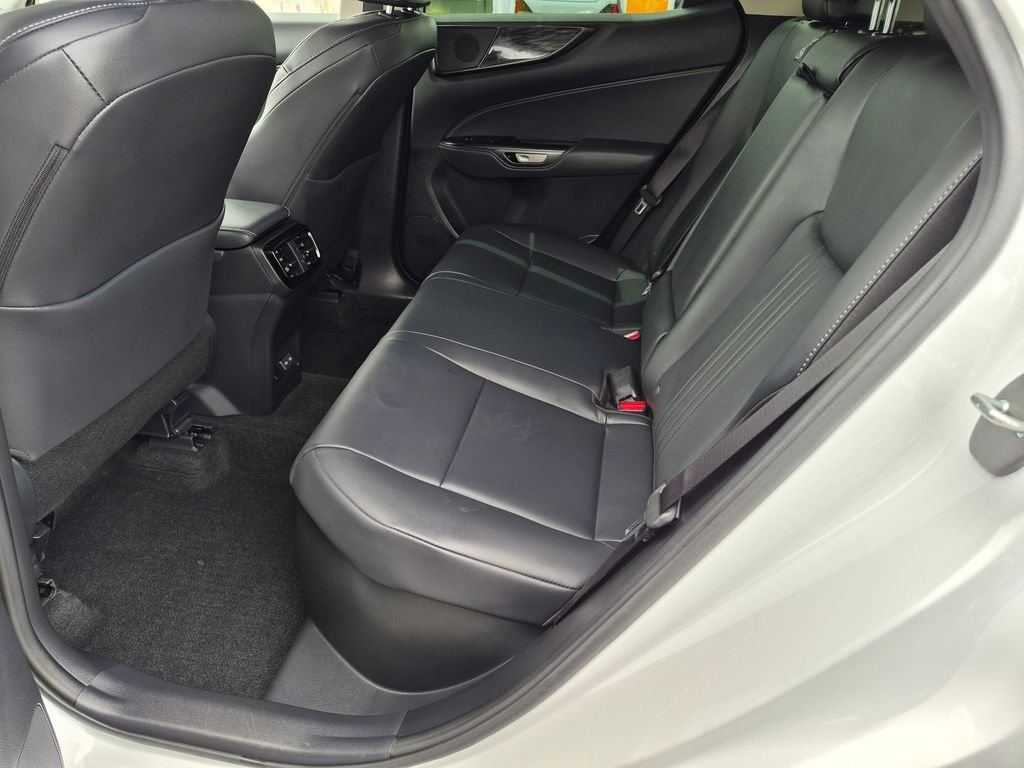 Used 2025 White Lexus 350h Premium image 35