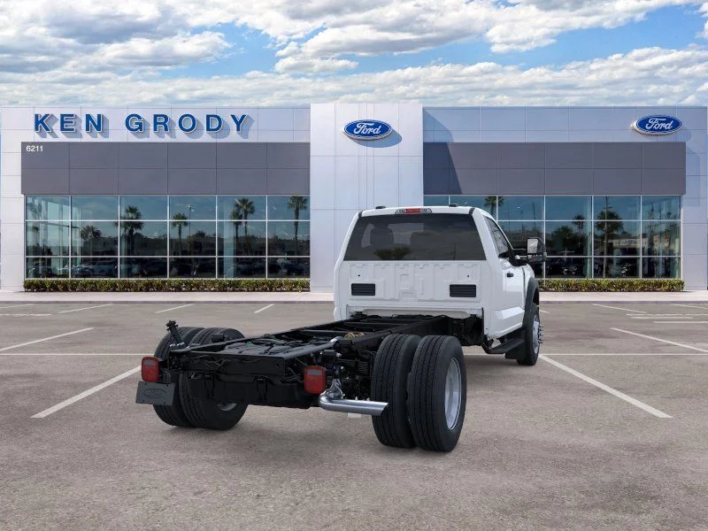 New 2026 Oxford White Ford XL image 8