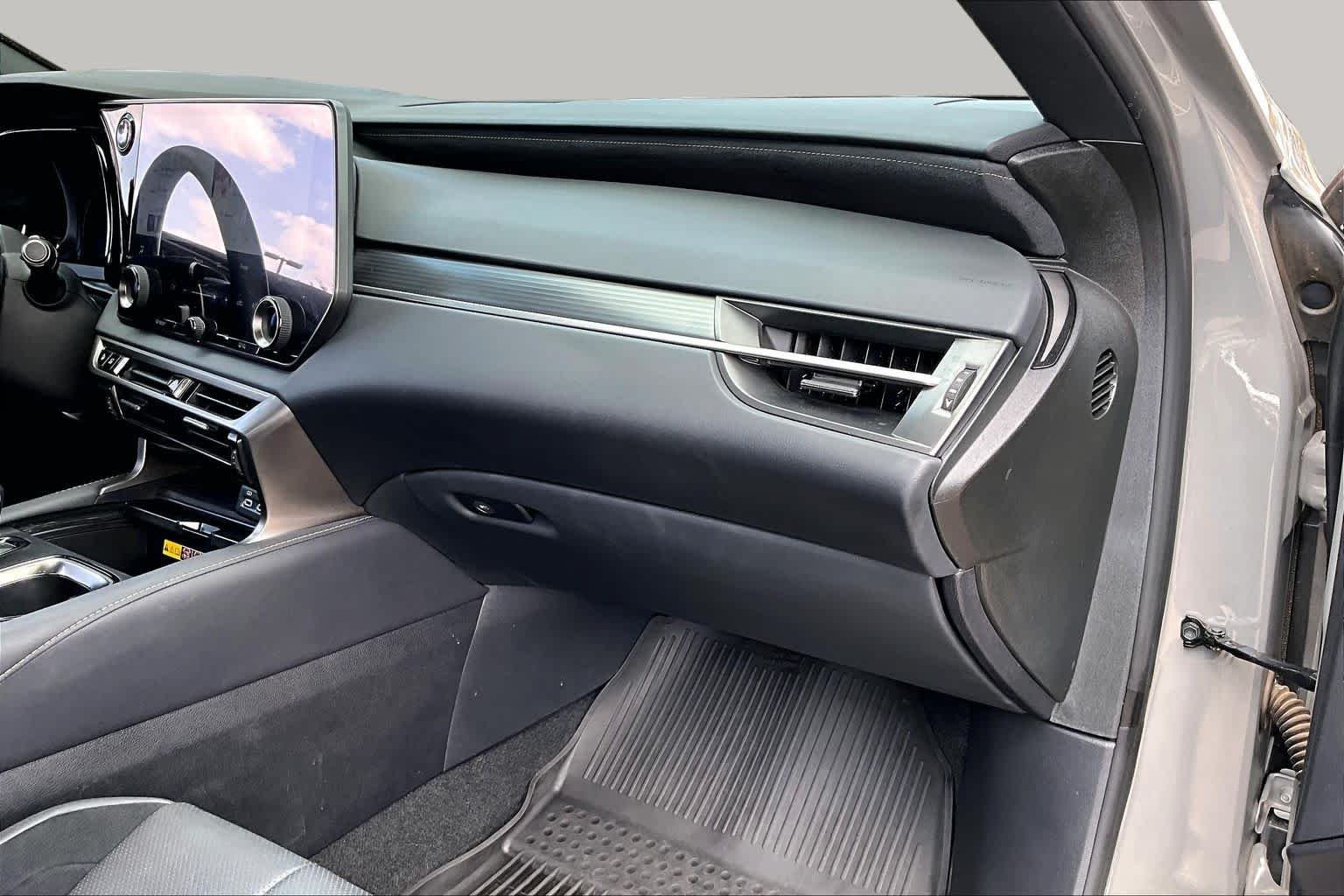 Used 2025 Incognito Lexus F SPORT Performance image 19