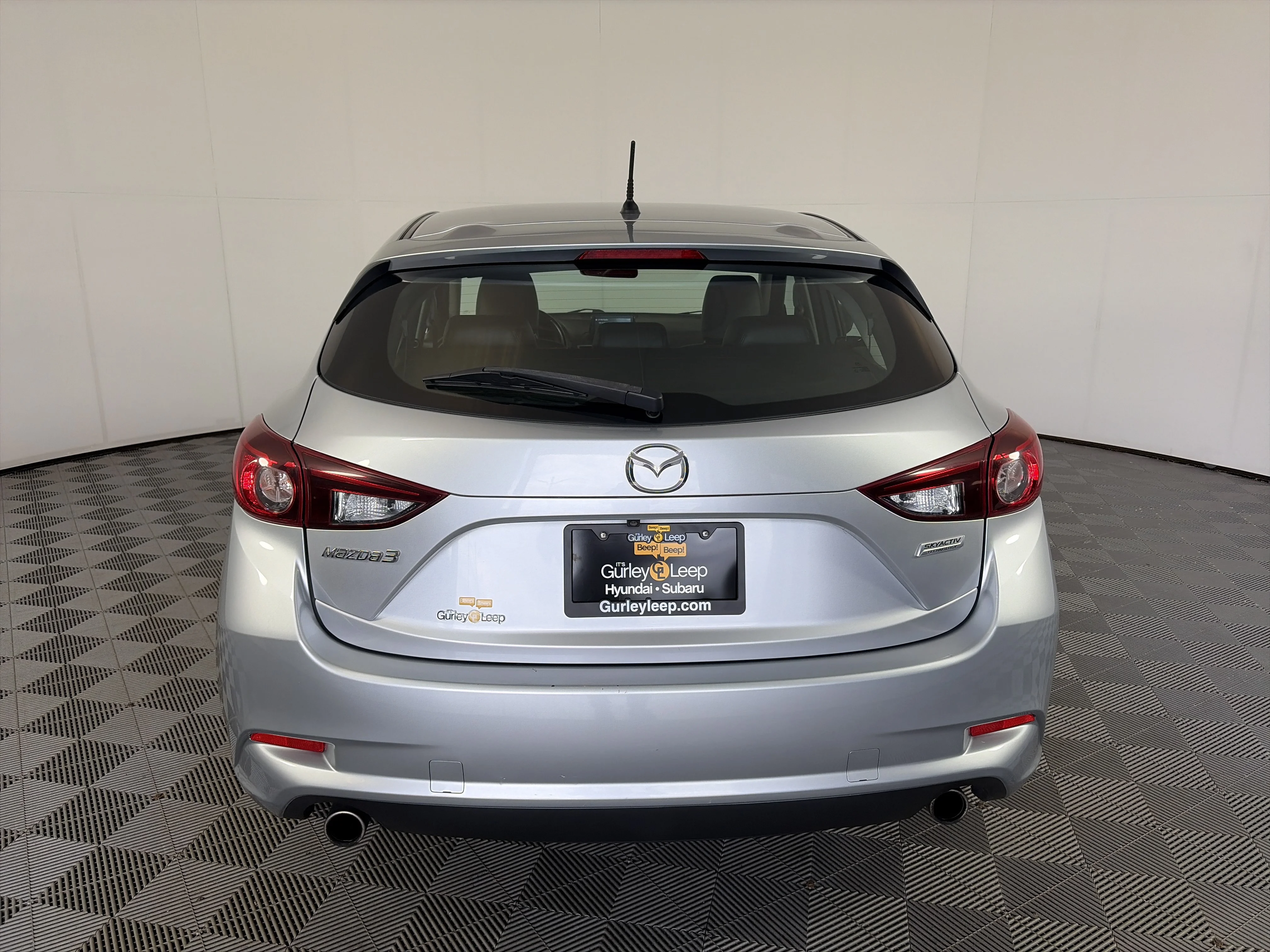 Used 2018 Sonic Silver Metallic Mazda Touring image 10
