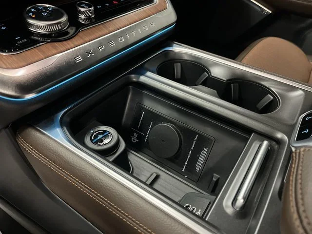 New 2027 Agate Black Metallic Ford King Ranch image 22