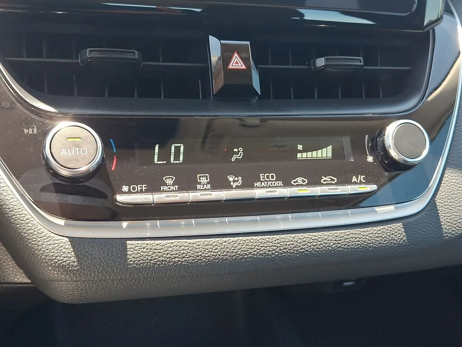 Certified Used 2024 Ice Cap Toyota LE image 18