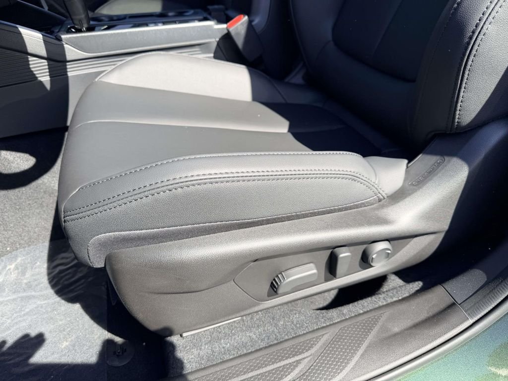New 2026 DEEP EMERALD GREEN PEARL Subaru Premium image 15