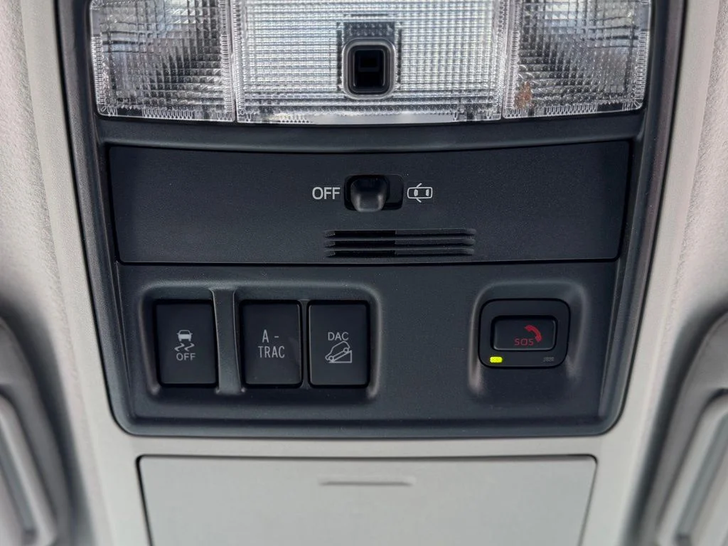 Used 2022 Black Toyota SR5 image 17