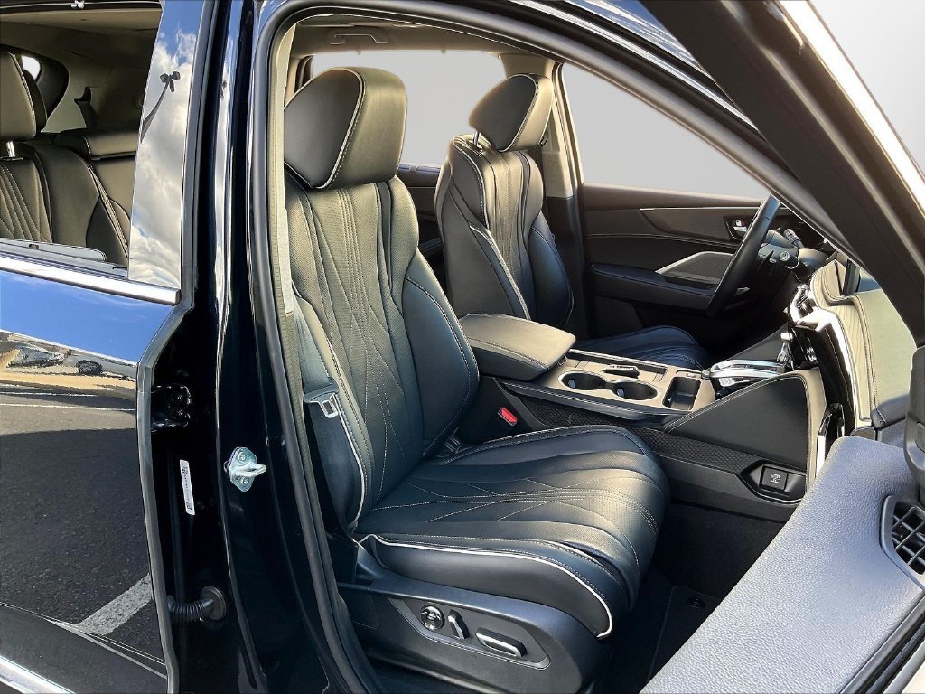 Used 2026 Black Acura Advance Package image 31