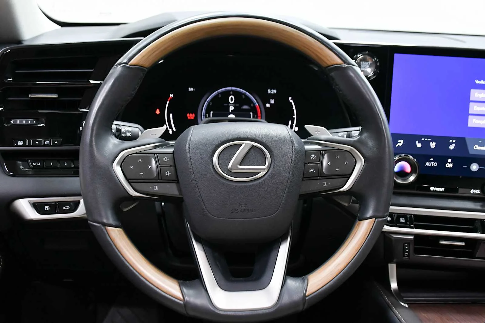 Used 2023 Copper Crest Lexus Luxury image 17