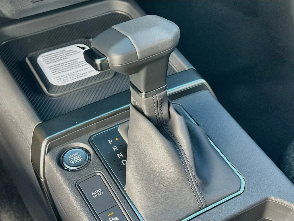 New 2027 Iceberg Green Kia S image 16