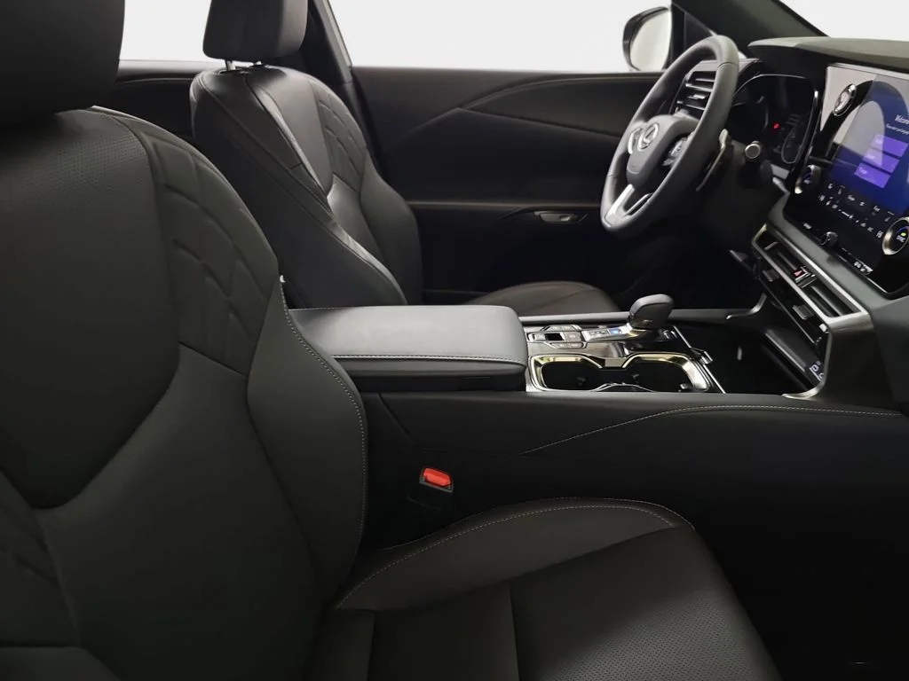 Used 2024 Black Lexus 350 image 11