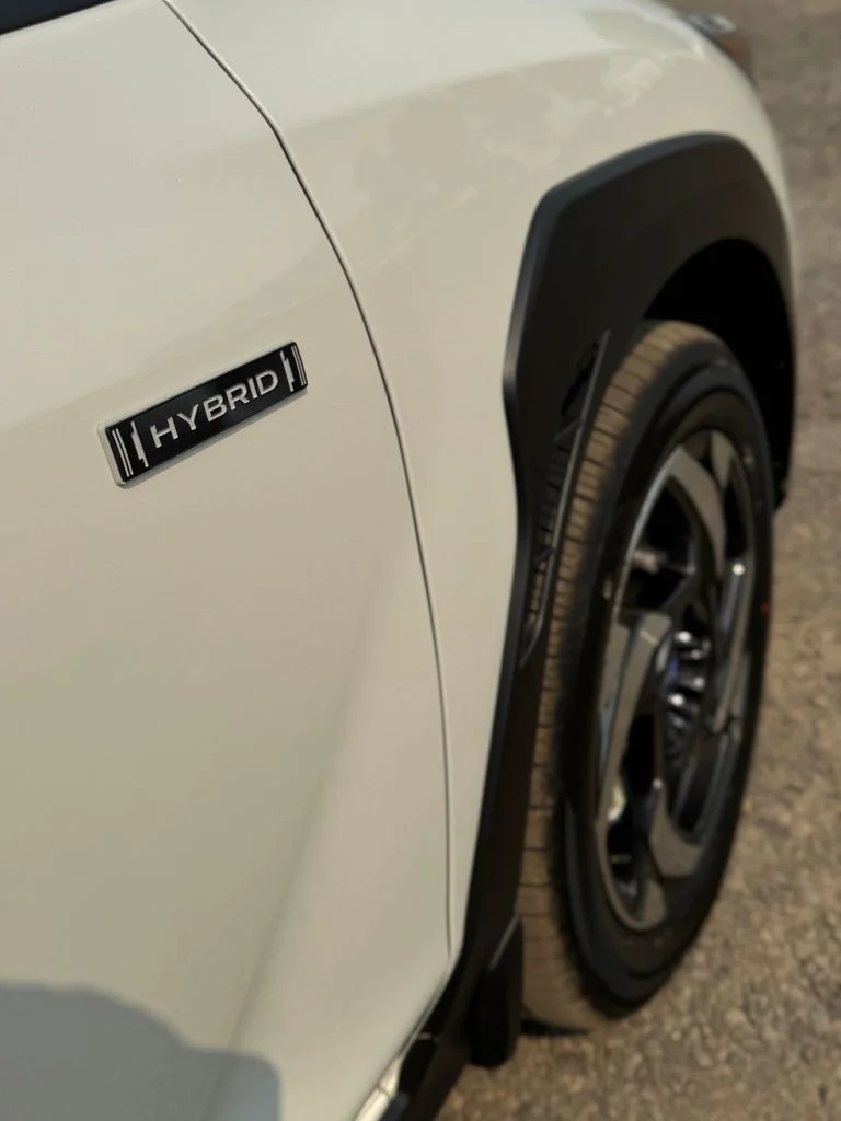 New 2026 CRYSTAL WHITE PEARL Subaru Limited Hybrid image 58