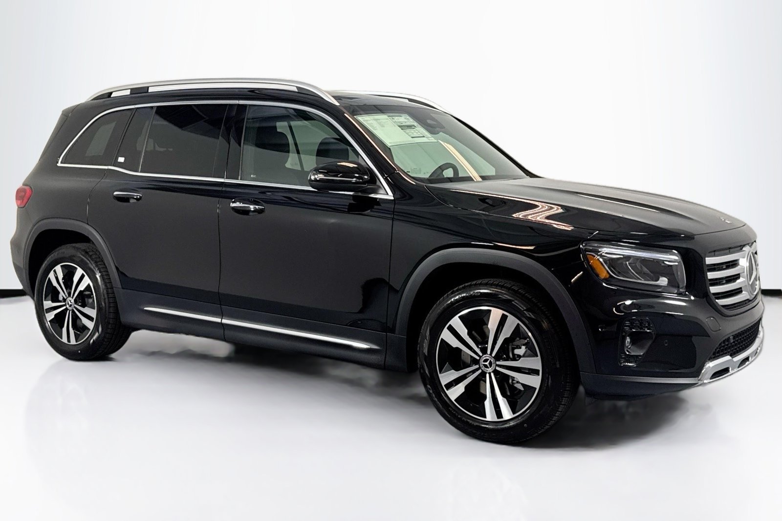 New 2026 Night Black Mercedes-Benz GLB 250 image 3