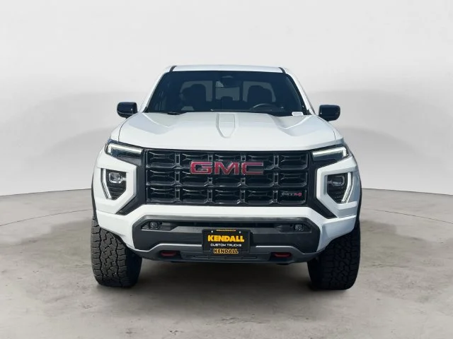 Used 2024 White GMC AT4 image 3