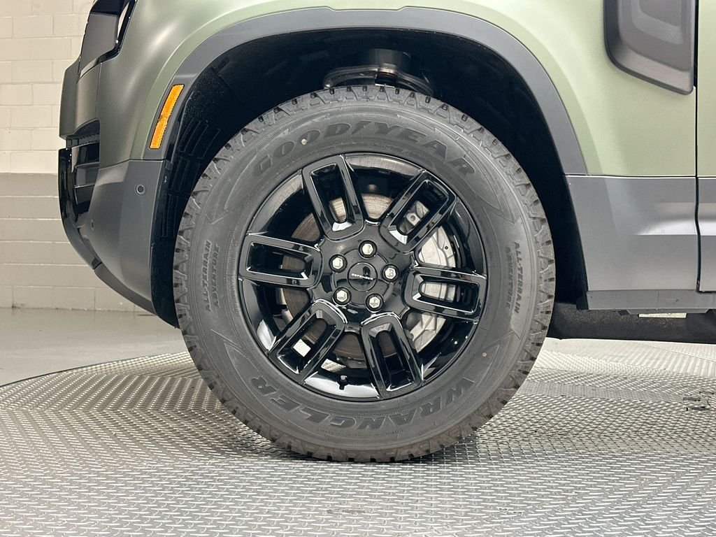 New 2026 Woolstone Green Metallic Land Rover S image 5
