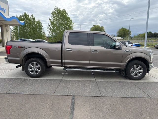 Used 2020  Ford Lariat image 3