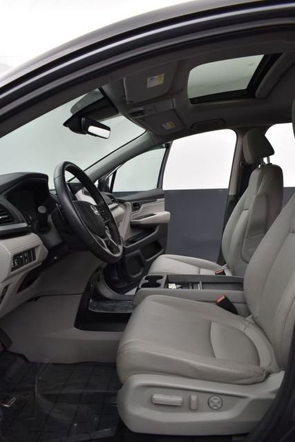 2024 Honda Odyssey EX-L - Photo 8