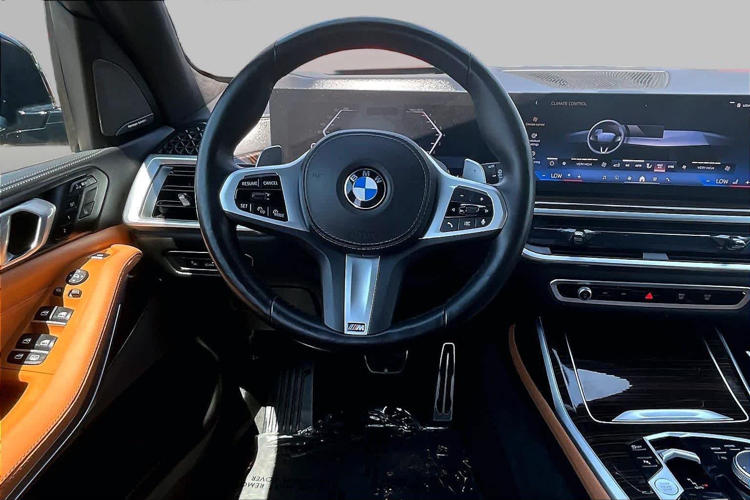Used 2026 Black Sapphire Metallic BMW xDrive40i image 5