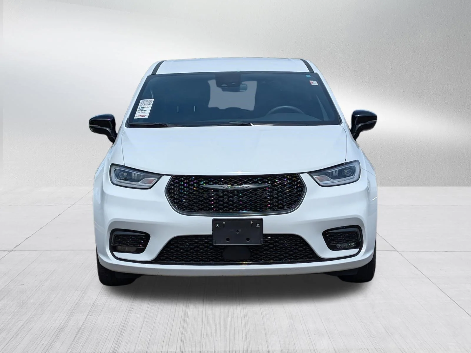Used 2024 Chrysler Pacifica PHEV Select with VIN 2C4RC1S75RR115338 for sale in Burnsville, Minnesota