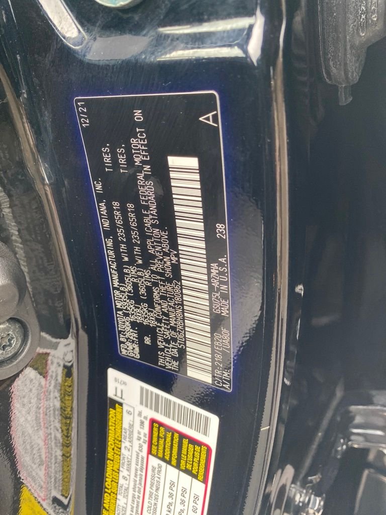 Used 2022 Black Toyota XLE image 40