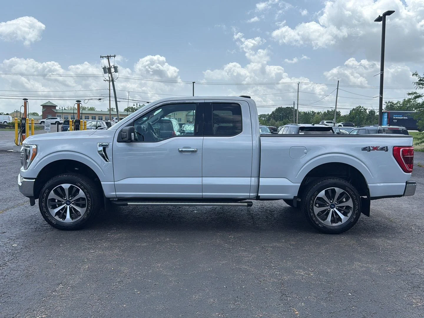 Used 2021 Space Gray Ford XLT image 17